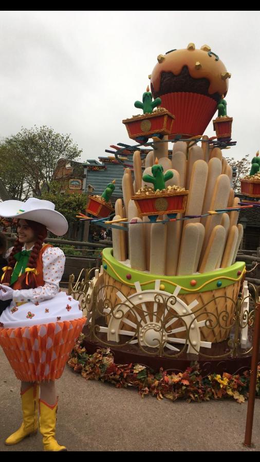 F&B'S Garden 10 Min Disneyland Paris Montry Exteriör bild